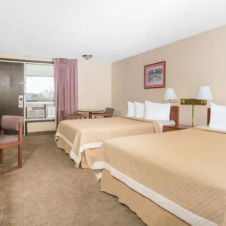 Baymont By Wyndham Rock Springs-3