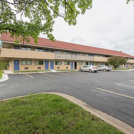 Motel 6-Overland Park, Ks-2