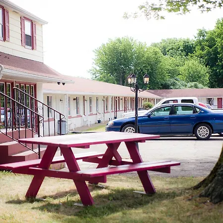 Steelhead Inn-3