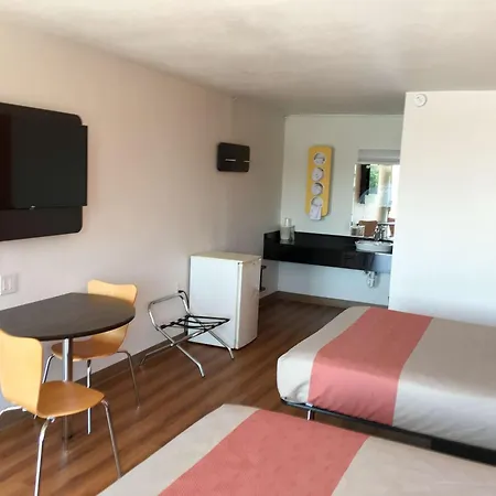 Motel 6-Connellys Springs, Nc-2