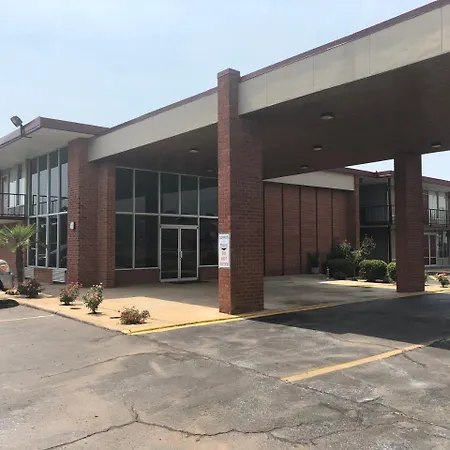 Mid Continent Inn-2