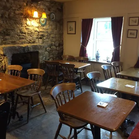 Fox And Hounds Starbotton-2