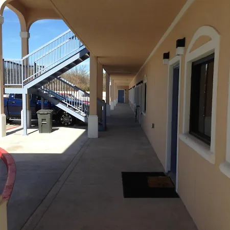Executive Inn-2