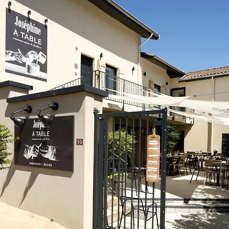 Auberge Du Paradis-2
