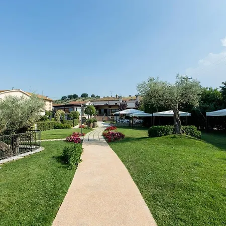 Il Parco dei Poeti B&B-2