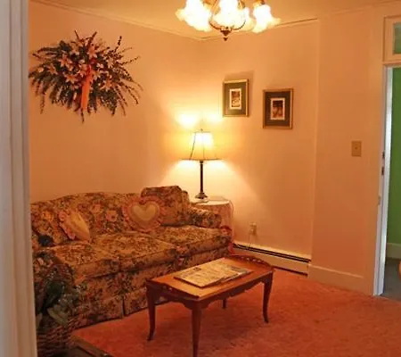 Belle Aire Mansion Guest House-3