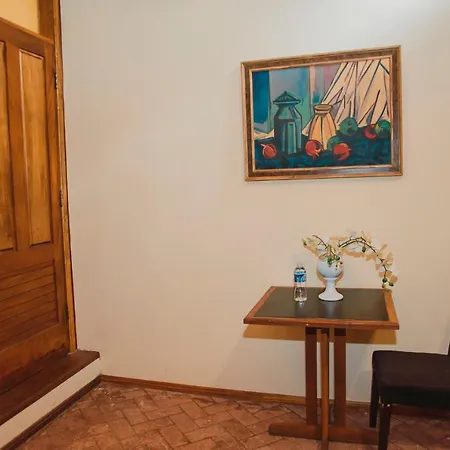 Espaço Tajj-2