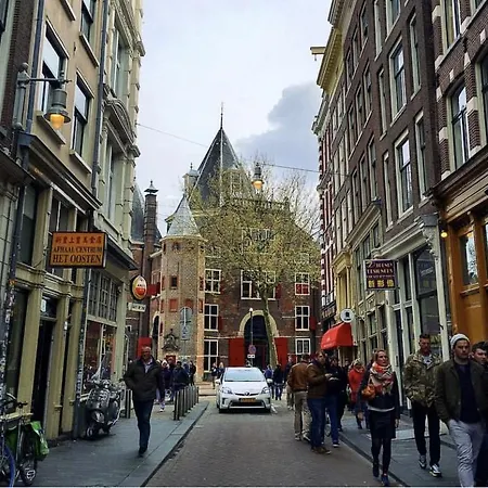 Facade Hotel Amsterdam-2