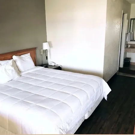 Americas Best Value Inn-Princess Anne-2