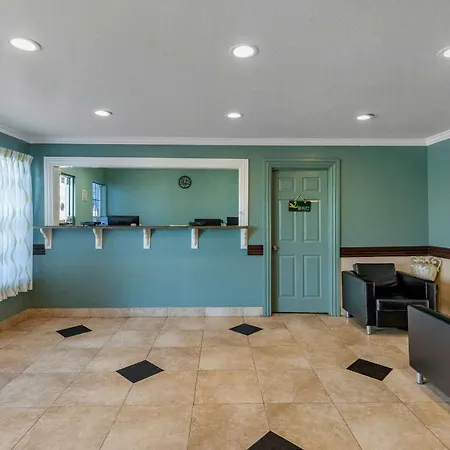 Baymont By Wyndham Willow Park-3