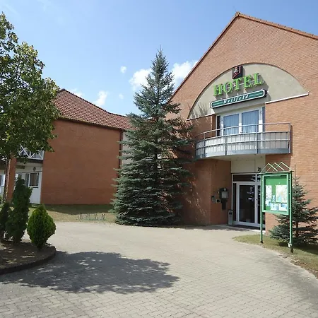 GreenLine Hotel Hellfeld-2