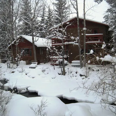 Swiftcurrent Lodge-2