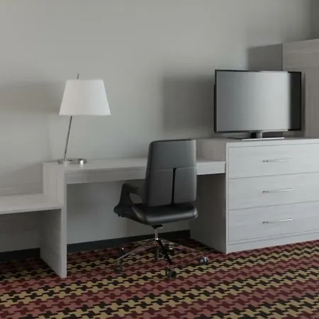 Dupont Suites - Louisville-3