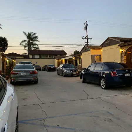 Apache Inn-3