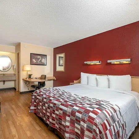 Red Roof Inn Philadelphia - Oxford Valley-3