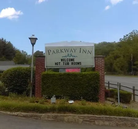 Parkway Inn-2