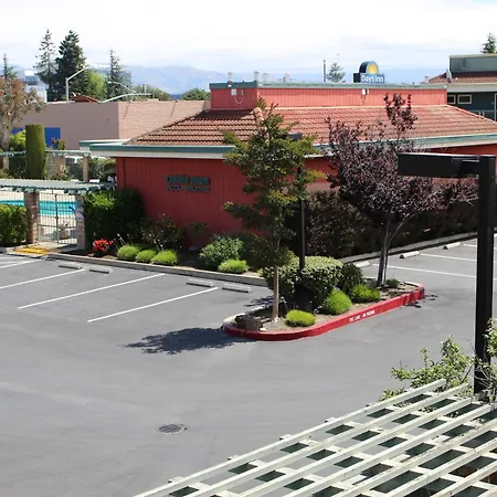 Days Inn & Suites By Wyndham Sunnyvale-3