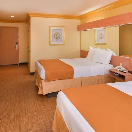 H3 Inn & Suites - Lax Airport - Los Angeles-3