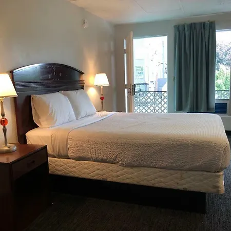Portland Super Value Inn-2