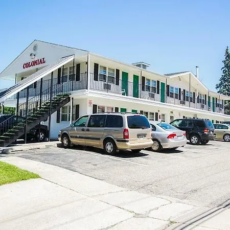 Colonial Motel-2