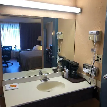 Express Airport Inn-2