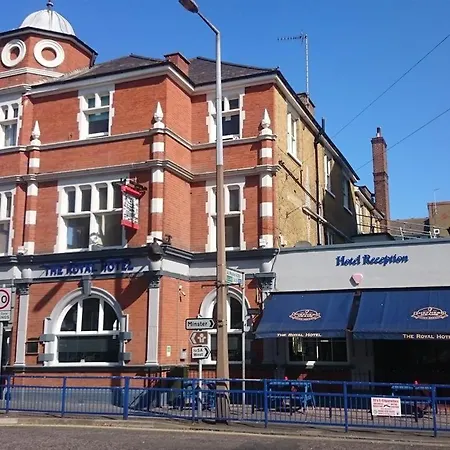 Royal Hotel Sheerness-3