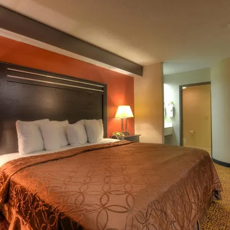 Smoky Mountain Inn & Suites-3