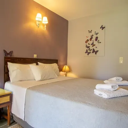 Tellis Holiday Rooms-3