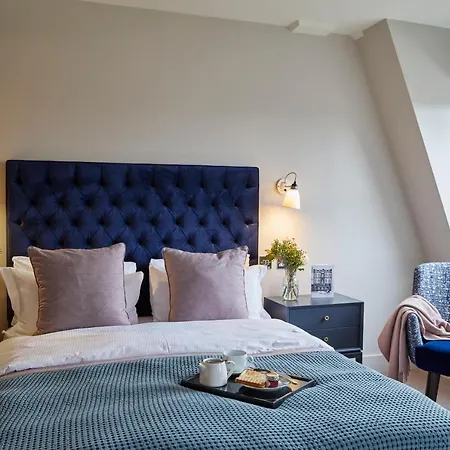 Hertford House-3