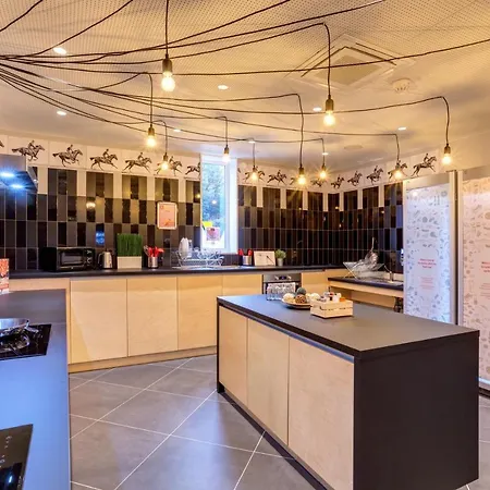 Meininger Hotel Lyon Centre Berthelot-3