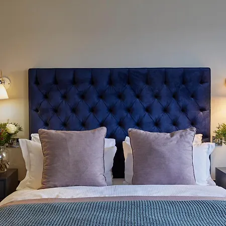 Hertford House-2