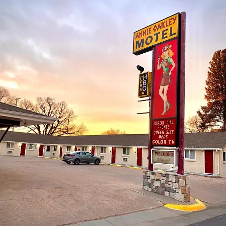Annie Oakley Motel Oakley-3