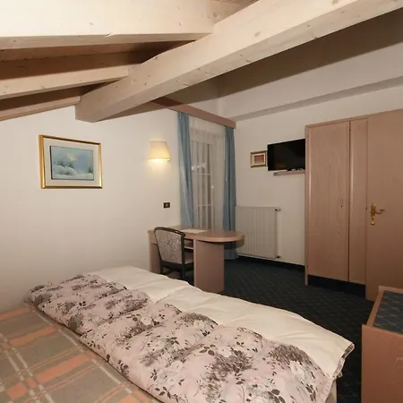 Hotel Villa Mozart-3