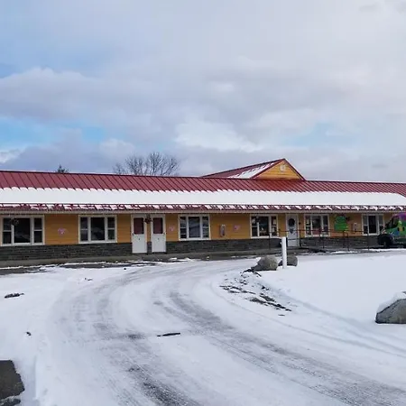 Middlebury Sweets Motel-2