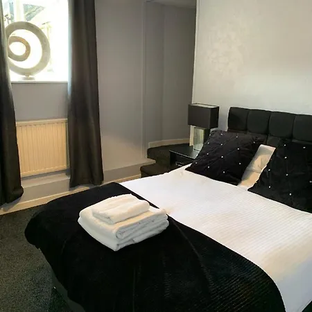 Fife Arms Guest House-2