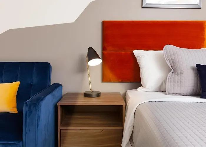 4411 Inn & Suites
