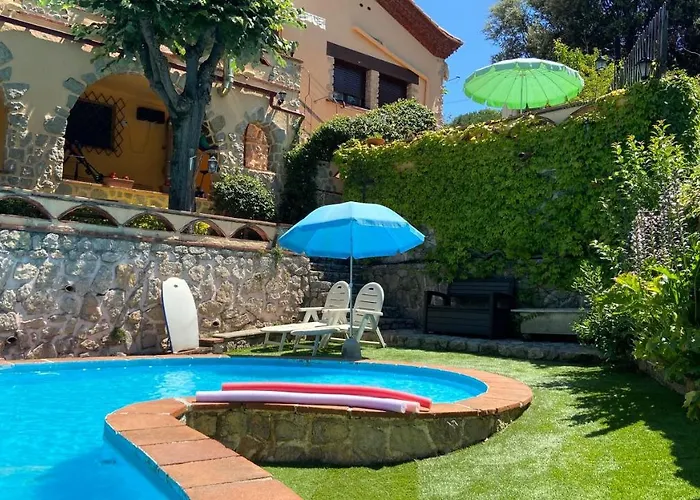 Apartment Vacarisses Torreblanca Estación, Piscina Privada