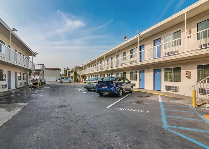 Motel 6 Gardena