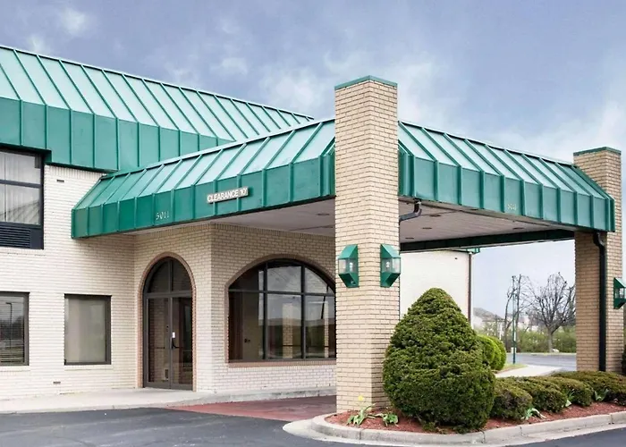 Quality Inn & Suites Indianapolis Northwest