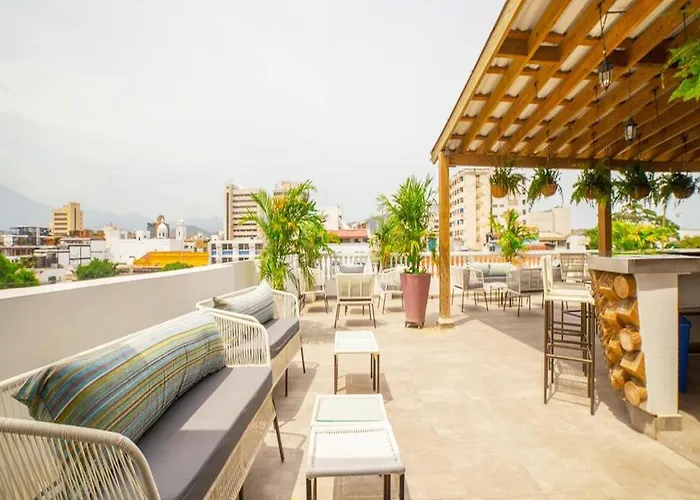 Hotel 1525 By Geh Suites