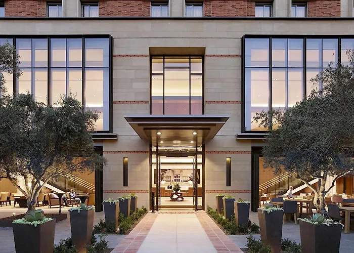 Luskin Hotel