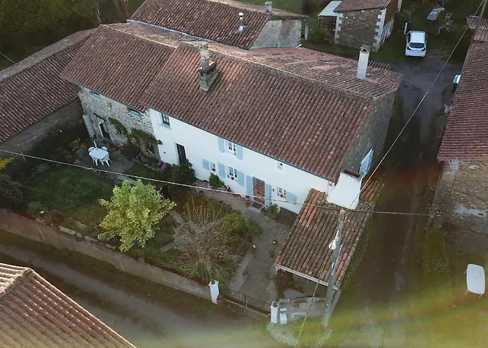 La Maison Des Fleurs Montembœuf