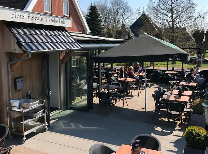 Hotel Eetcafé 't Dûke Lûk Veenwoudsterwal