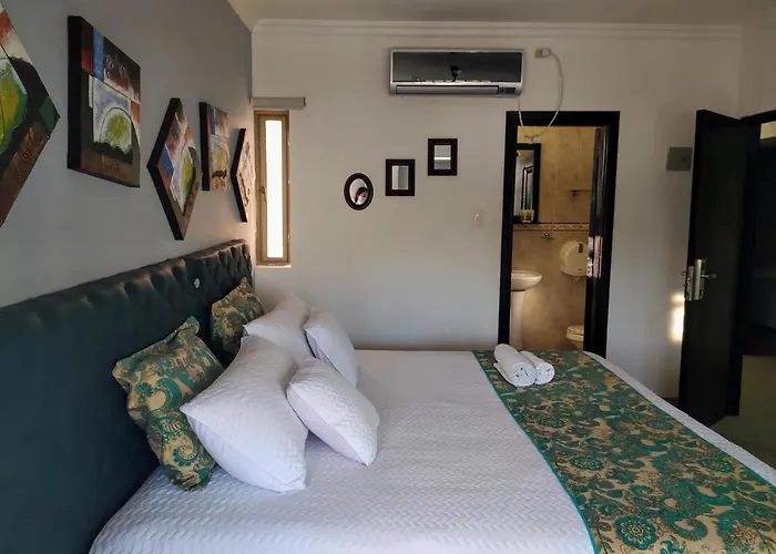 Hotel La Casa Dorada