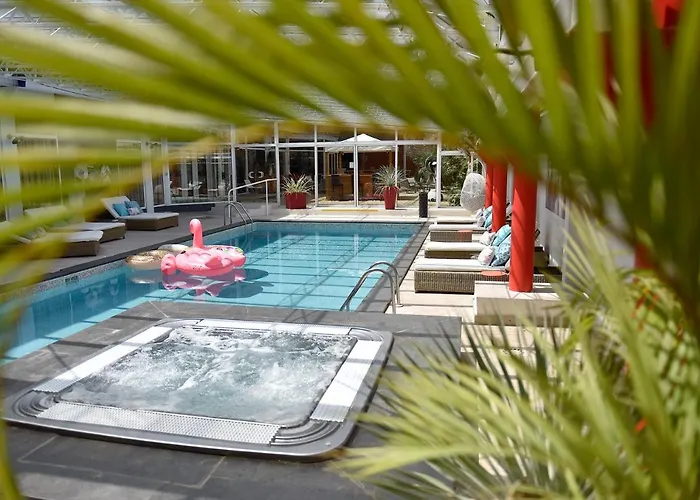 Hotel Arles Plaza