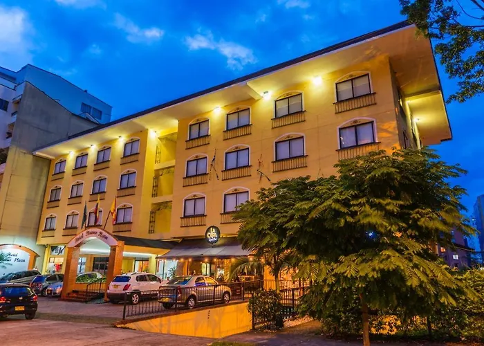 Hotel Pinares Plaza