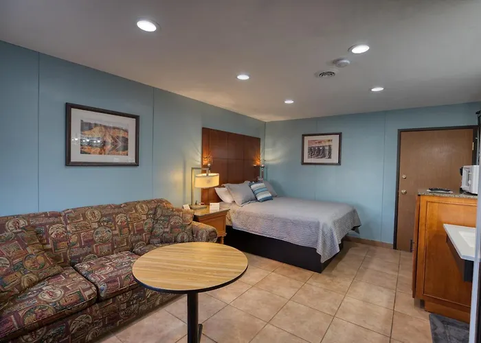 Lewis & Clark Resort