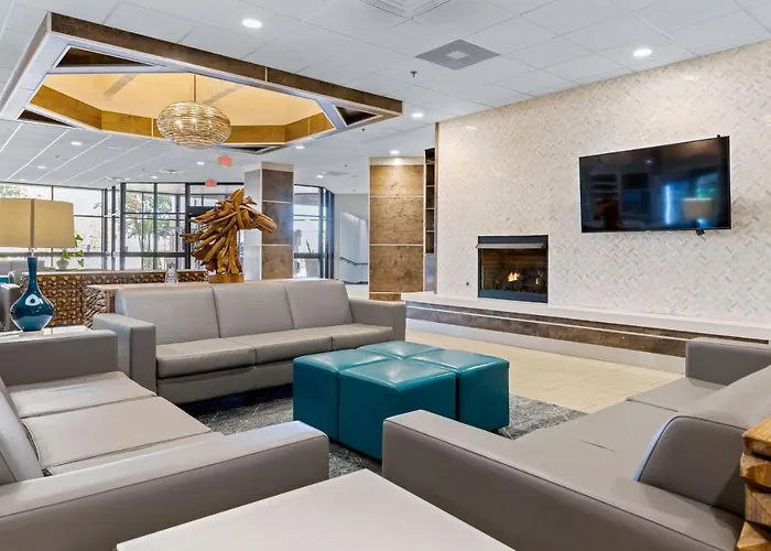 Holiday Inn By Ihg