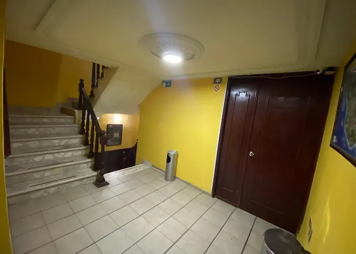 Hotel Plaza Lastorres