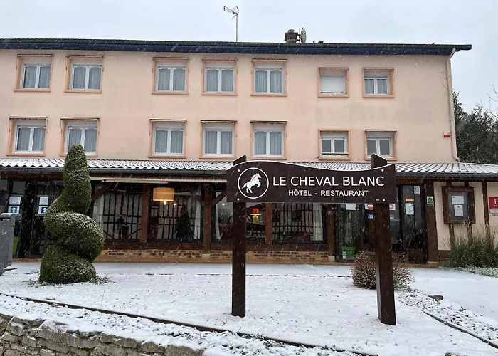 Le Cheval Blanc - Logis Hotel